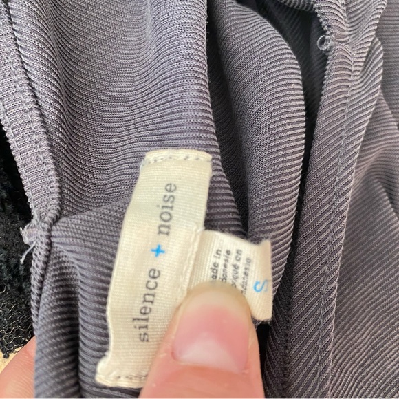 Tank top - Picture 3 of 3